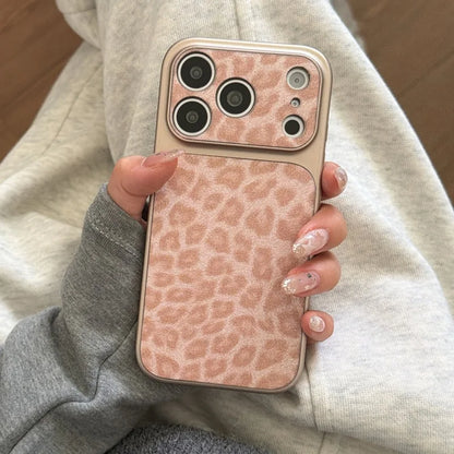 【アニマルムード】ピンク ブラウン レオパード ヒョウ柄 ストラップ付き スマホケース｜iPhone対応 #240710