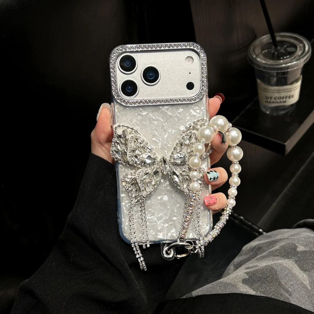 【グリッターバタフライ】キラキラ 蝶々 × ジュエリーチェーン スマホケース｜iPhone対応 #240807