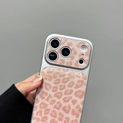 【アニマルムード】ピンク ブラウン レオパード ヒョウ柄 ストラップ付き スマホケース｜iPhone対応 #240710