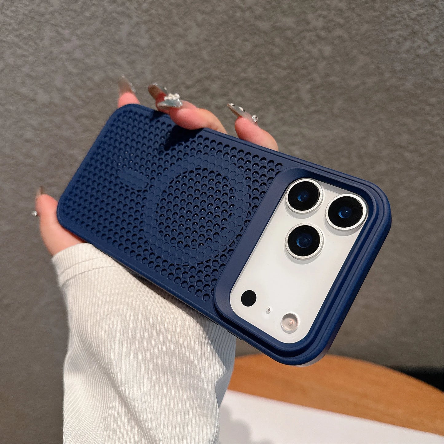 【Magsafe対応】シリコンラバー エアドット 立体グリップ 耐衝撃 スマホケース｜iPhone対応 #250419