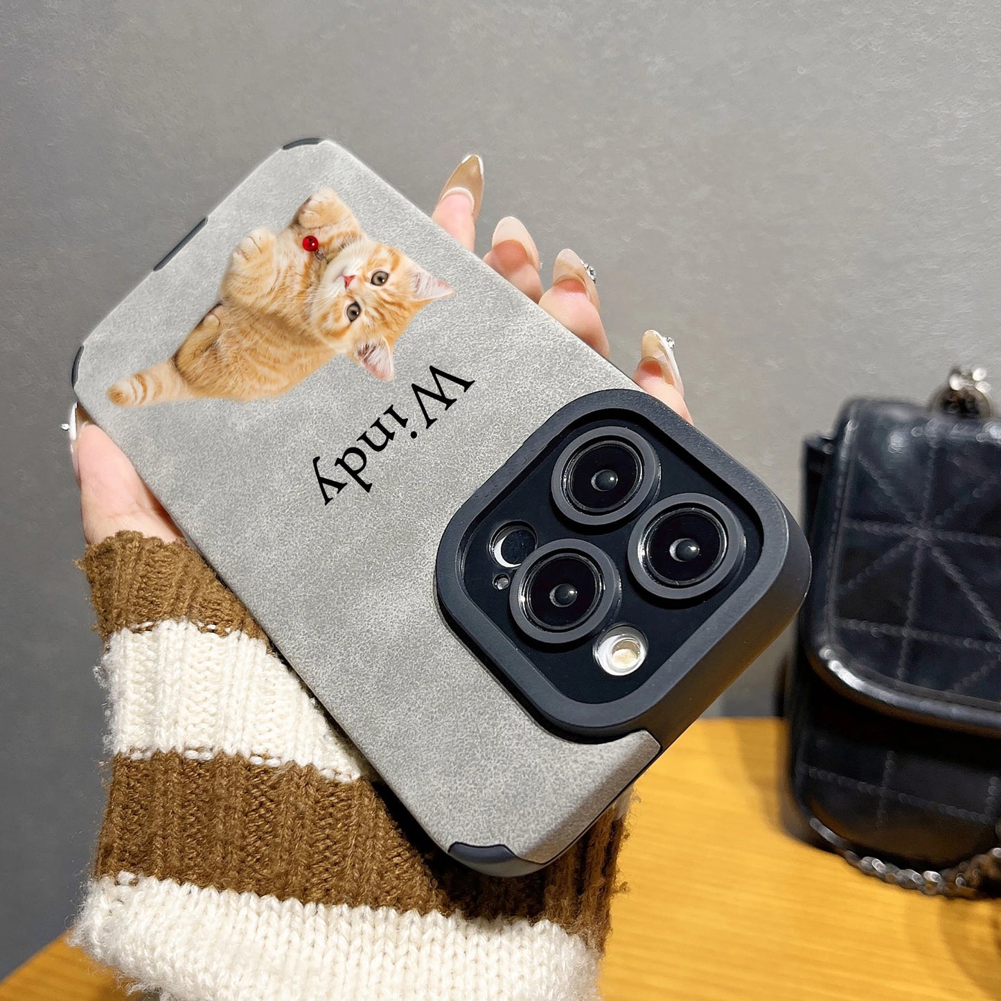 【カスタムNAMEシリーズ】ペット写真×ネーム入り スエード調 フォトケース｜iPhone対応 #241007