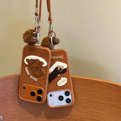 【トイプー＆ダックス】立体刺繍Dog × ストラップ付き スマホケース｜iPhone対応 #240810