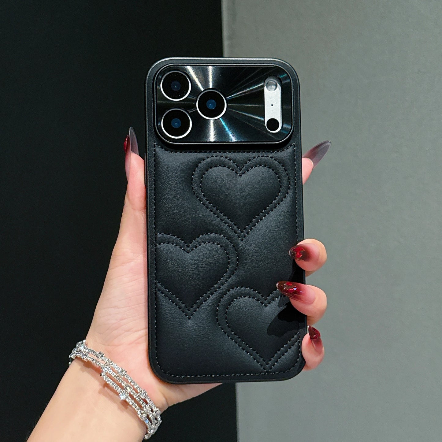 【キルティングハート】立体ハートステッチ×レザー調 スマホケース｜iPhone対応 #250101