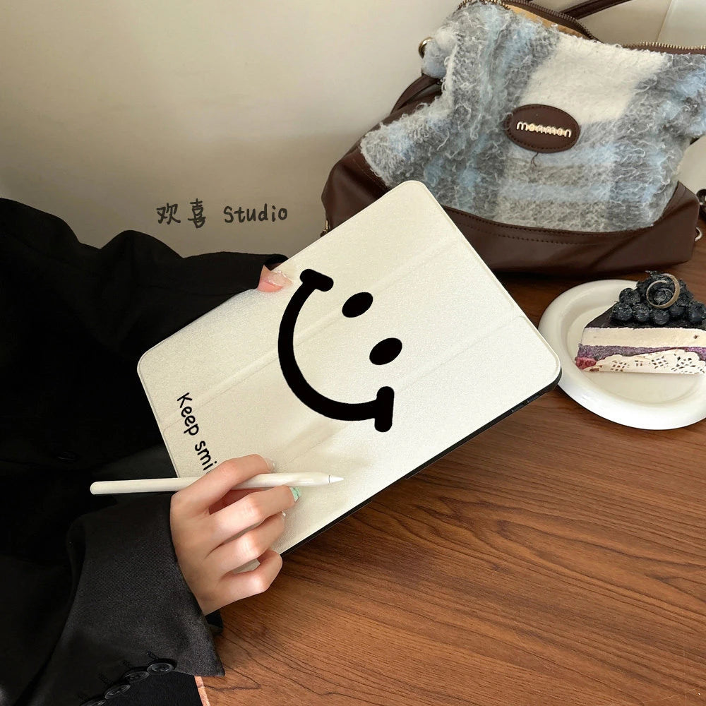 【iPadケース】ニコちゃん 鏡付き 三つ折り iPadケース 手帳型 カバー #261153