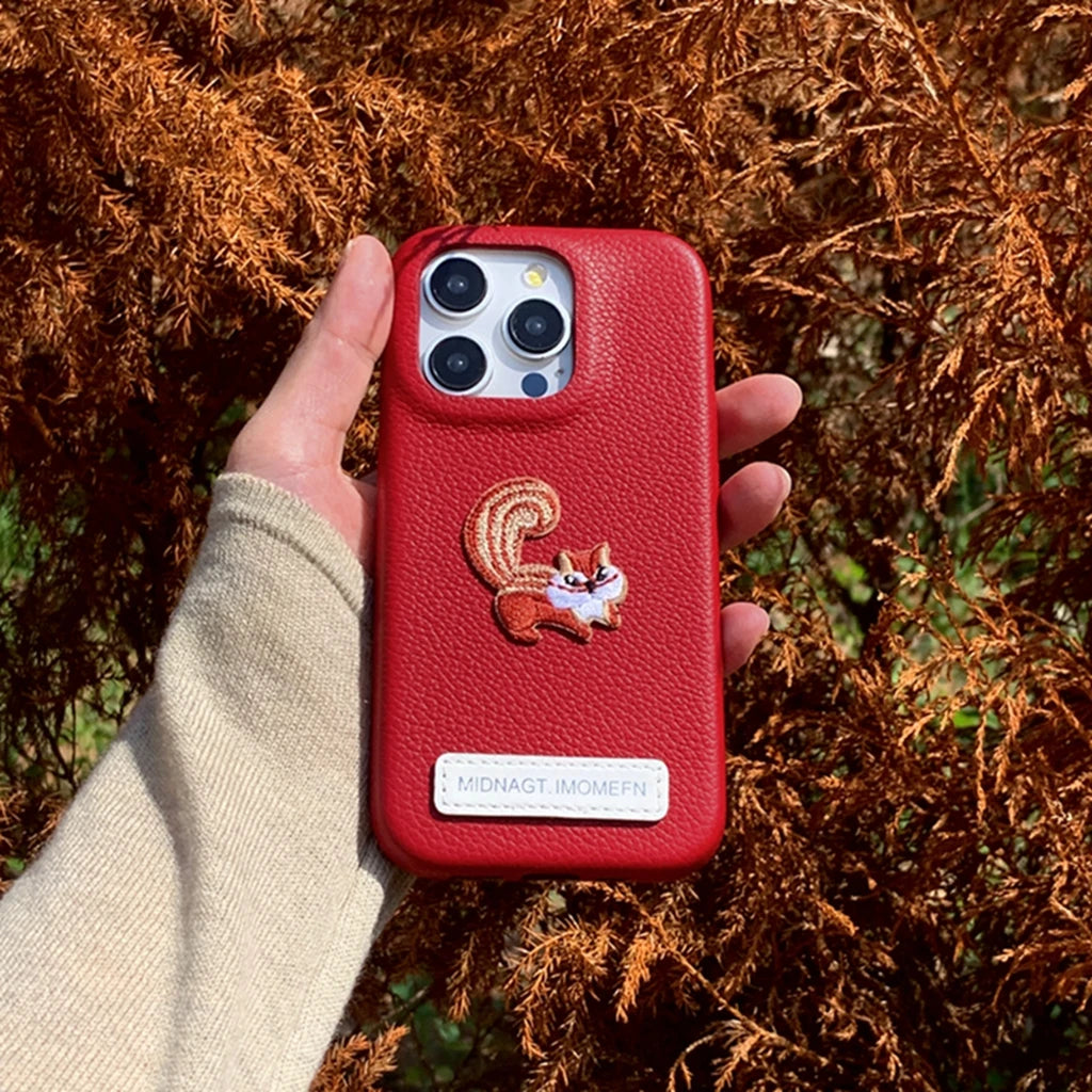 【刺繍アニマル×レザー風】子豚 うさぎ しろくま リス 刺繍 スマホケース｜iPhone対応 #241215