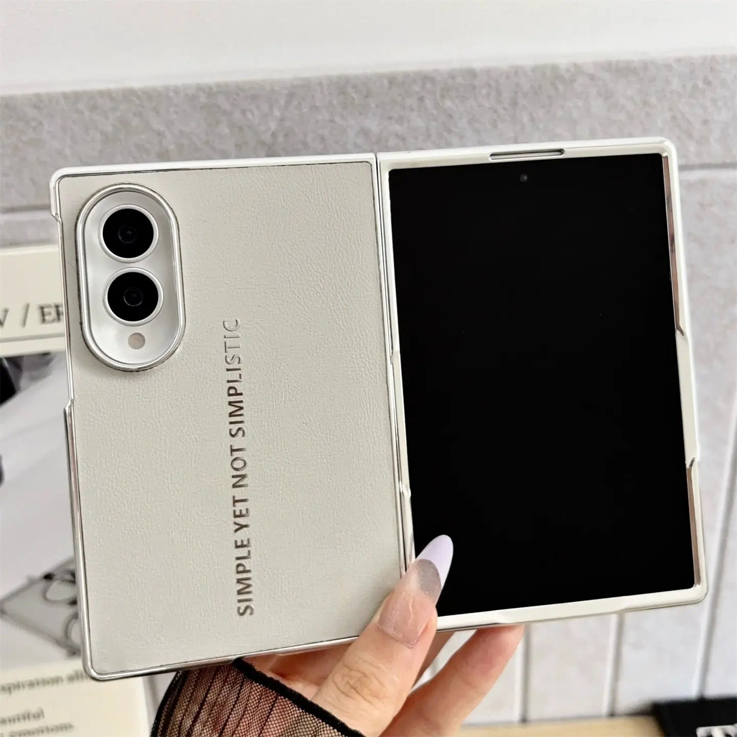 【Galaxy対応】ストラップ付きスマホケース 英字ロゴ デザイン 全3色 スタイリッシュ・エレガント・モダン #261144