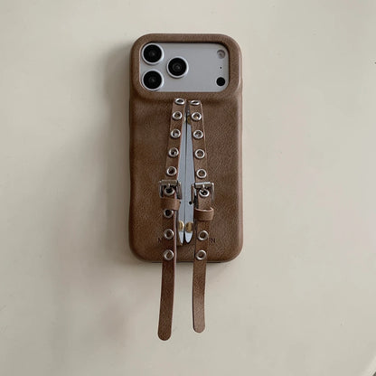 【レザーベルトデザイン】ヴィンテージ風 ダブルハンドストラップ スマホケース｜iPhone対応 #240707
