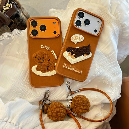 【トイプー＆ダックス】立体刺繍Dog × ストラップ付き スマホケース｜iPhone対応 #240810