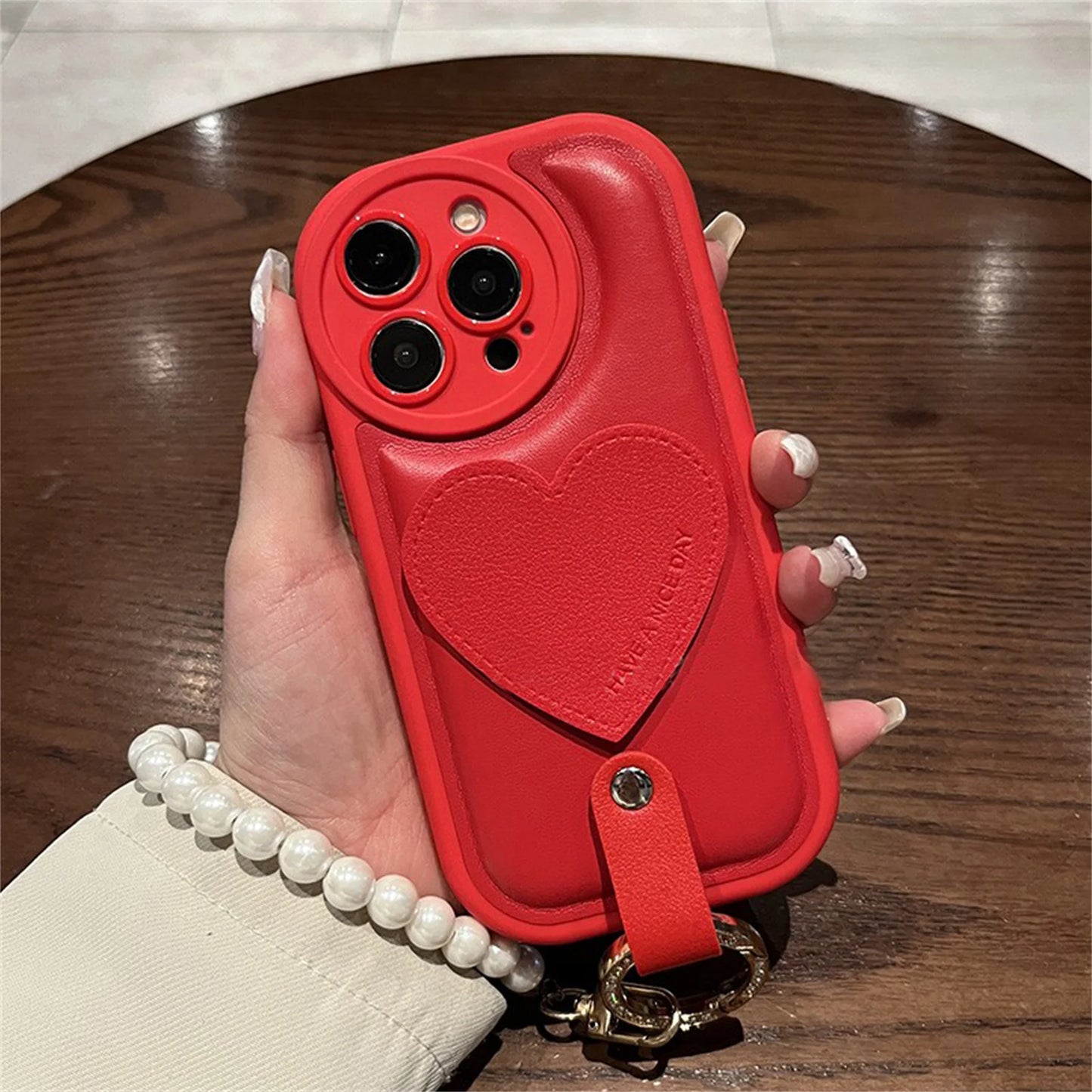 【ビッグハート】レザー調 パールストラップ付き スマホケース｜iPhone対応 #260205