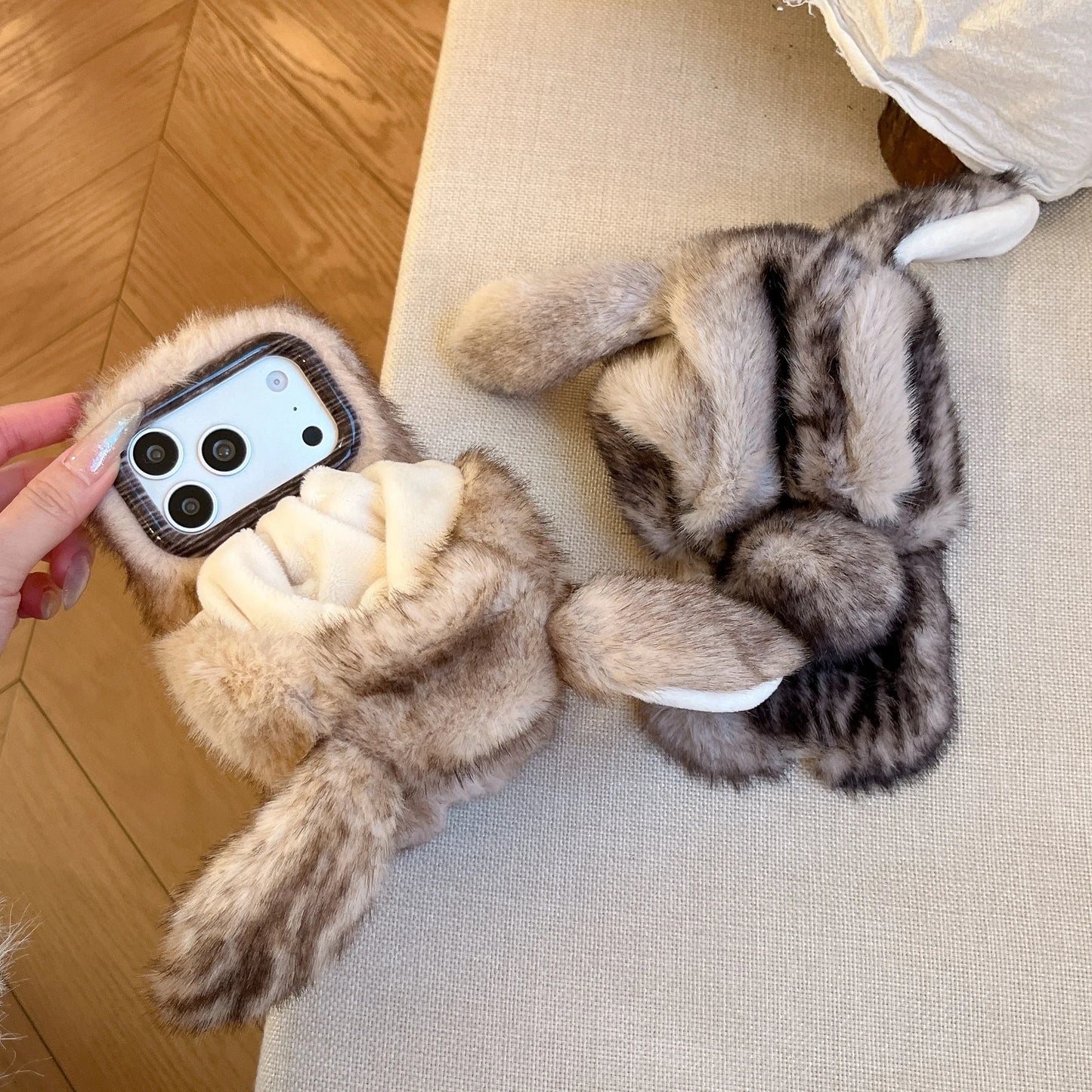 ふわふわラビット ファー iPhoneケース｜立体耳デザイン・もこもこフード #240420