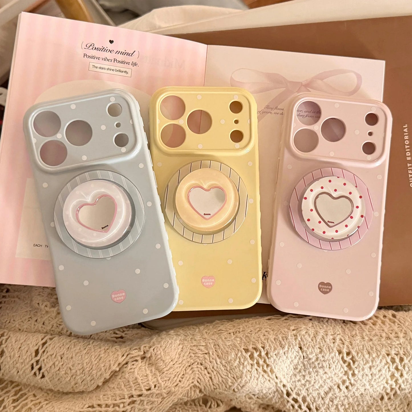 ハートミラーグリップ 水玉 ドットデザイン iPhoneケース｜マグネット内蔵 #240101