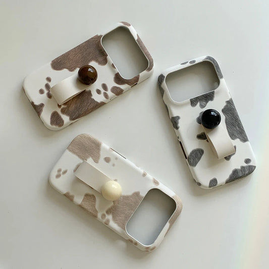 【アニマルシリーズ】カウ柄グリップ付き スマホケース｜モード×ナチュラルデザイン｜iPhone対応 #241207