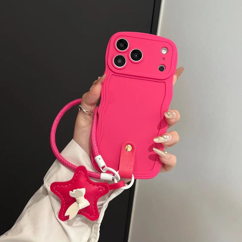 【ウェーブフレームシリーズ】スター 星型チャーム付き 波型デザイン スマホケース｜iPhone対応 #251130