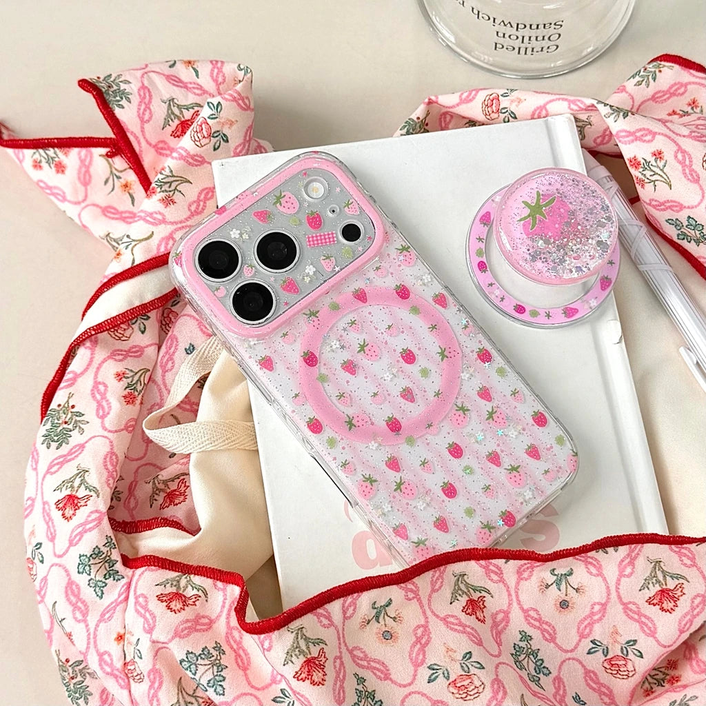 【いちご柄】iPhoneケース グリッターデザイン クリア Magnet内蔵 ｜韓国風・キラキラ #231030