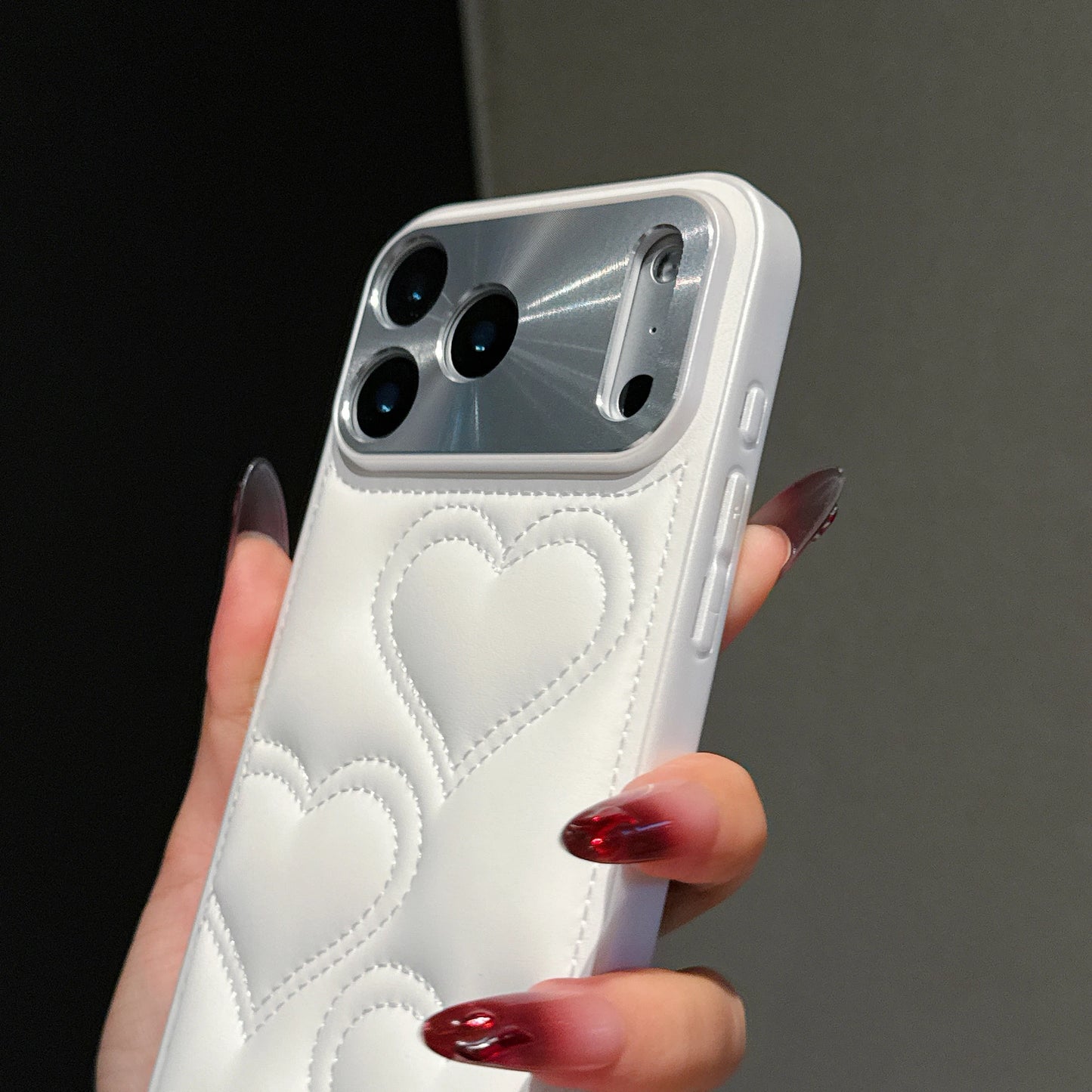 【キルティングハート】立体ハートステッチ×レザー調 スマホケース｜iPhone対応 #250101