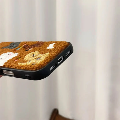 【ふわもこアニマルズ】刺繍タッチ × モコモコ立体デザイン スマホケース｜iPhone対応 #250605