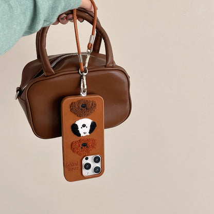 【もこもこパピー】ふわふわ犬デザイン×レザーストラップ付き スマホケース｜iPhone対応 #250328