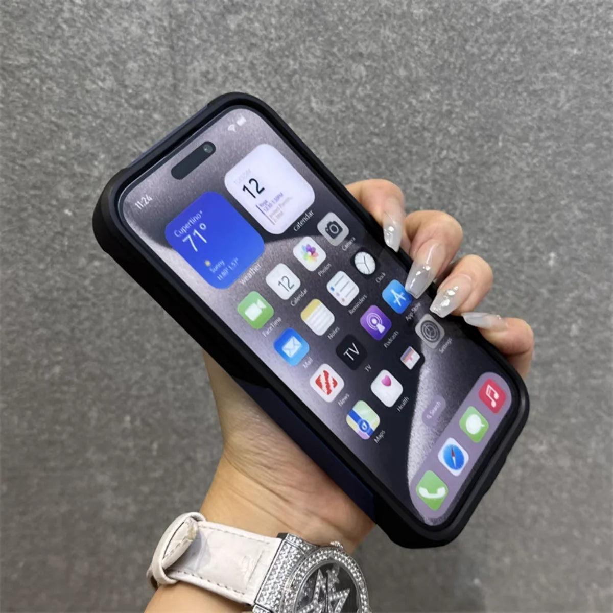 グリップデザイン 耐衝撃 iPhoneケース｜滑り止めバックパネル #240107