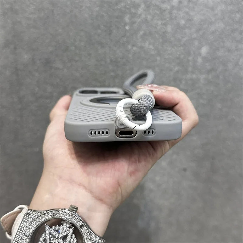 耐衝撃 iPhoneケース ロープストラップ付き マグネット対応 落下防止 スポーツ風デザイン シリコンケース ｜iPhone対応 #250410