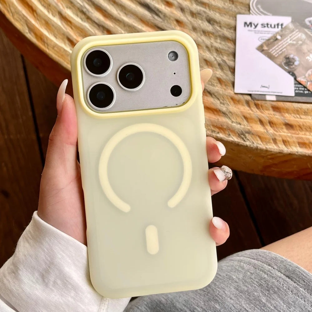 Magnet内蔵 マットカラー 半透明 iPhoneケース｜耐衝撃 #240421