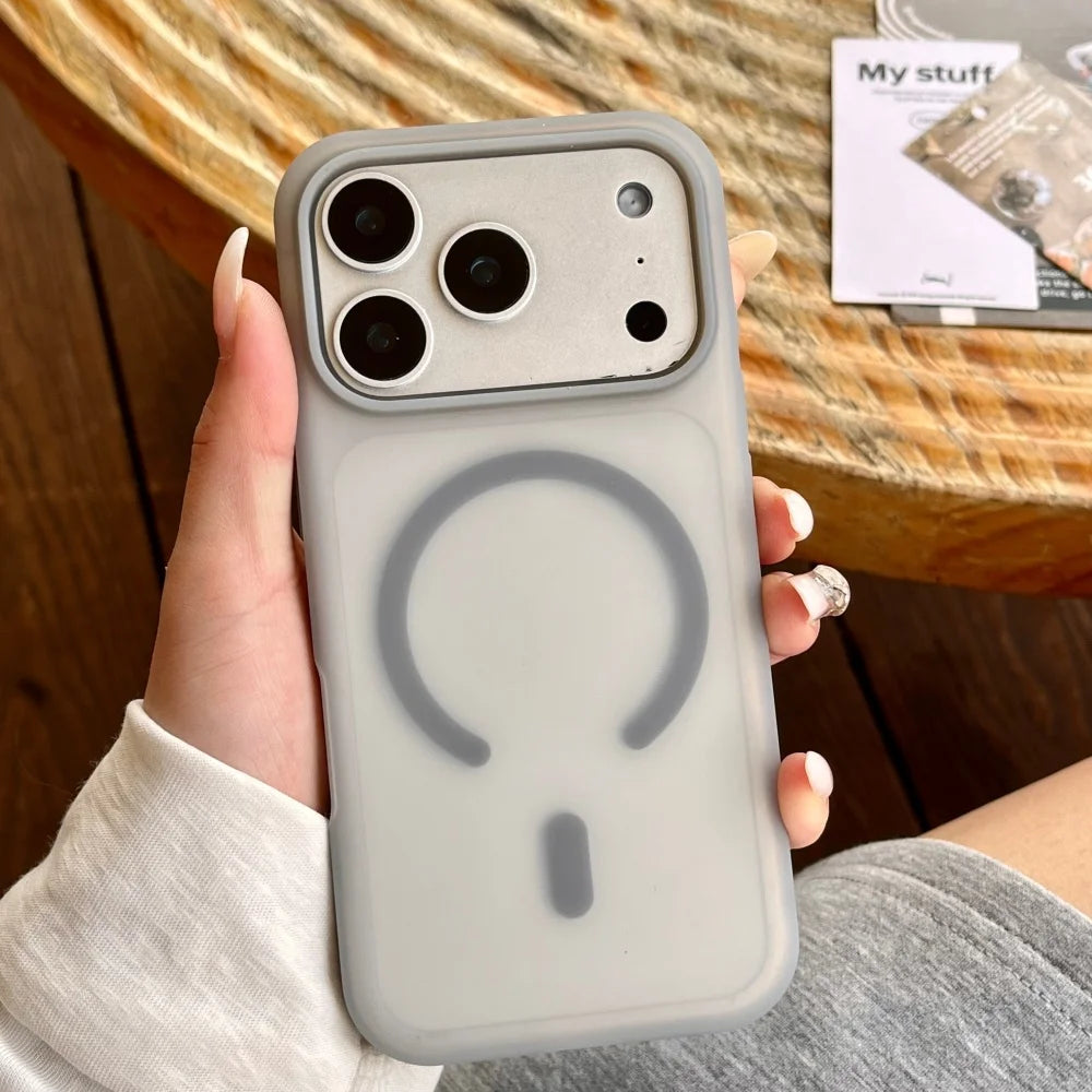 Magnet内蔵 マットカラー 半透明 iPhoneケース｜耐衝撃 #240421