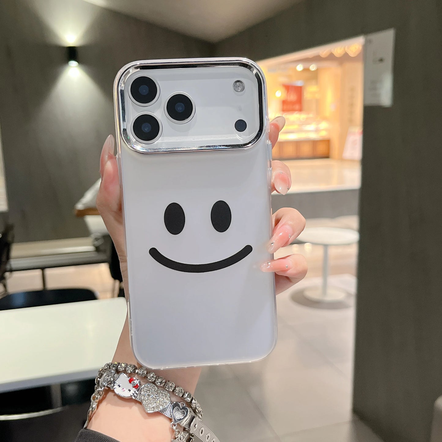 【スマイルシルバーストラップ】ニコちゃん × メタリックエッジ スマホケース｜iPhone対応 #250207