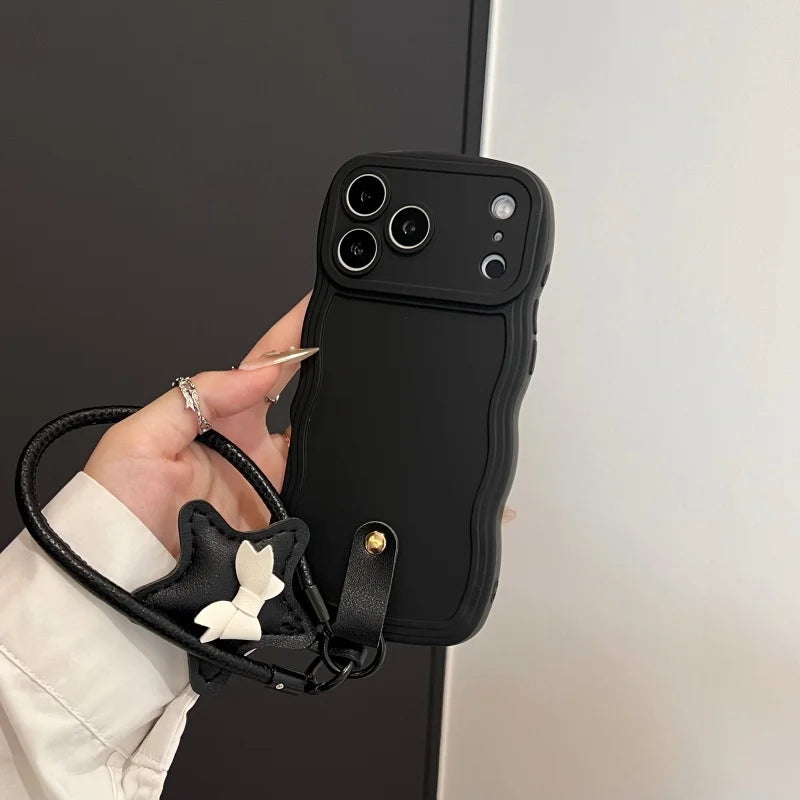 【ウェーブフレームシリーズ】スター 星型チャーム付き 波型デザイン スマホケース｜iPhone対応 #251130