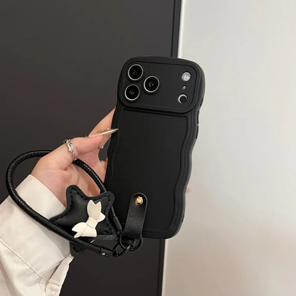 【ウェーブフレームシリーズ】スター 星型チャーム付き 波型デザイン スマホケース｜iPhone対応 #251130