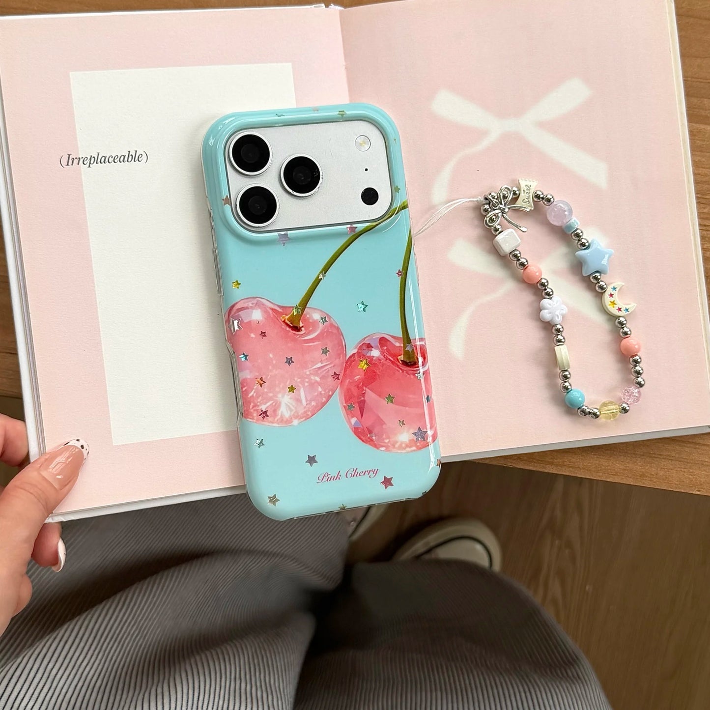 ピンクチェリー ミントブルー ビーズチャーム付き iPhoneケース｜レトロ・大人かわいい #260052