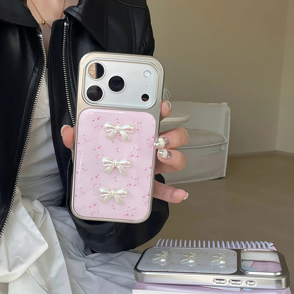 【フラワーリボンシャイン】メタリックフレーム × 小花リボン スマホケース｜iPhone対応 #240814