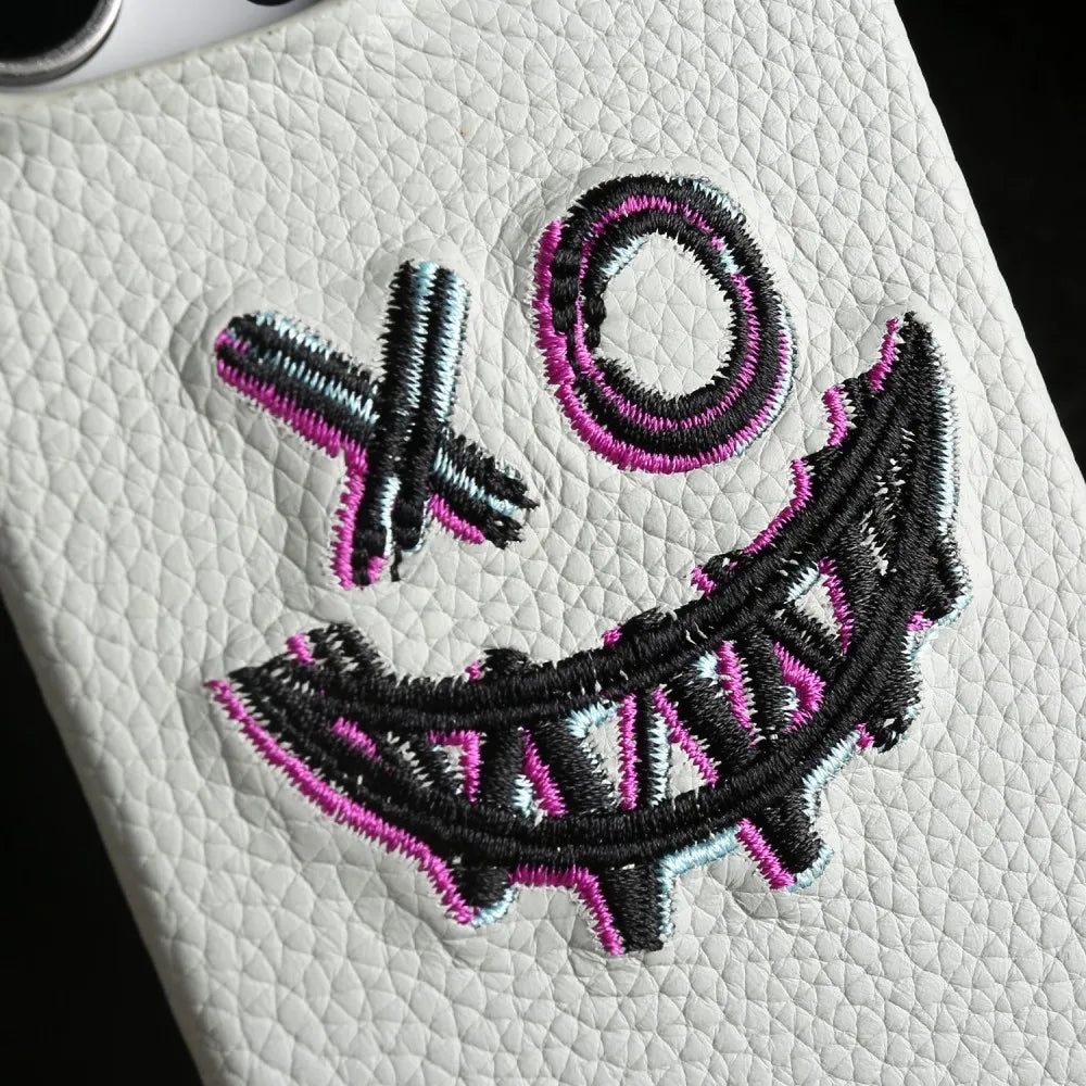 【本革シリーズ】艶なし シボ革 スマイル ステッチ レザーケース｜iPhone対応 #240901