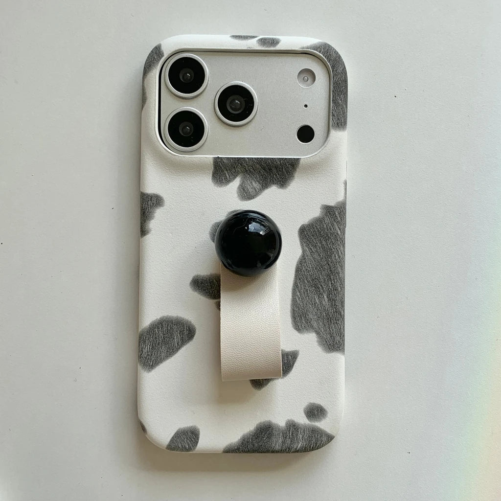 【アニマルシリーズ】カウ柄グリップ付き スマホケース｜モード×ナチュラルデザイン｜iPhone対応 #241207