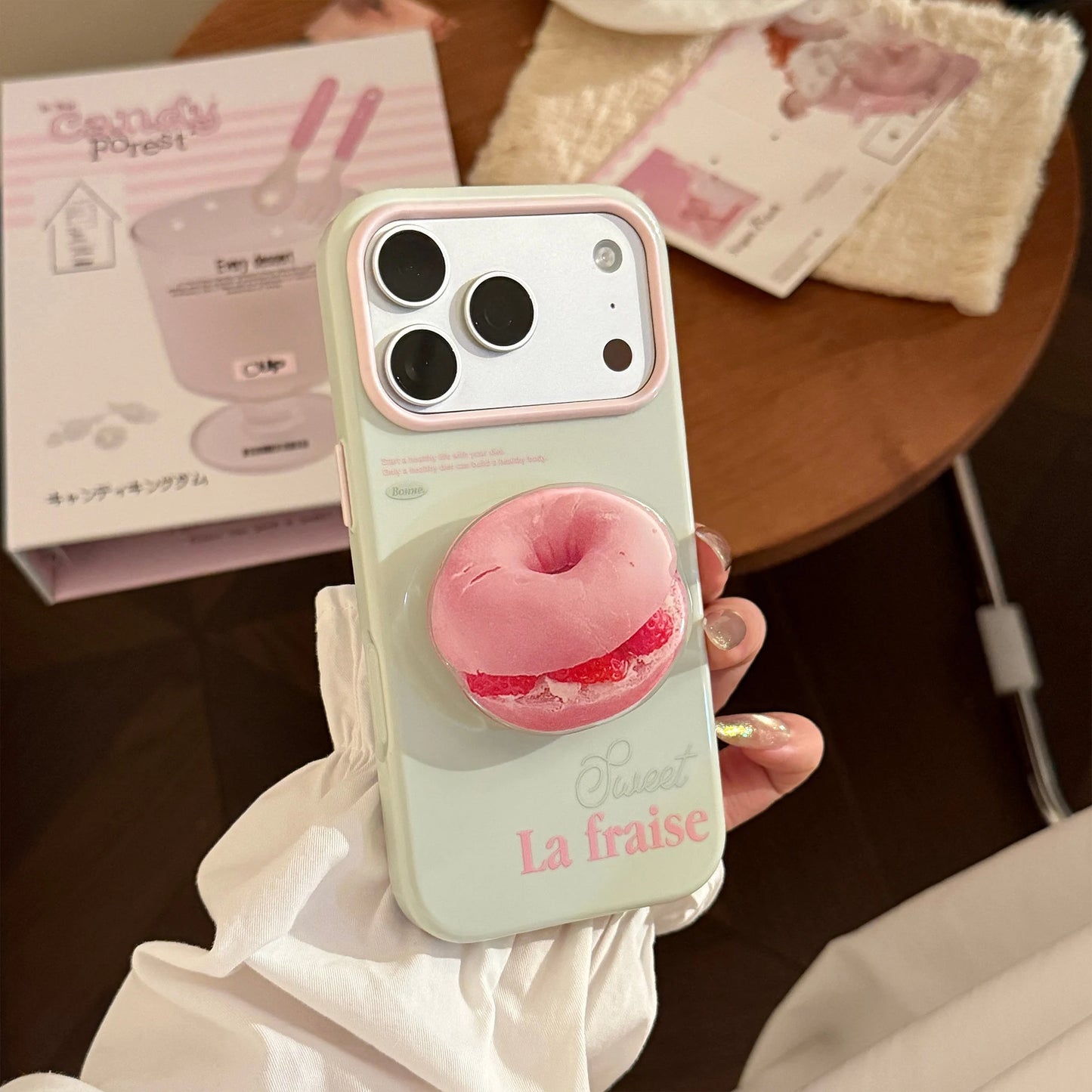 スイーツグリップ付き iPhoneケース｜立体デザイン スマホケース パン・ベーグル・ドーナツ・デニッシュ #260072