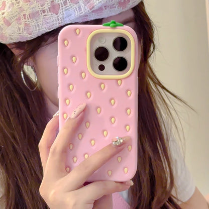 【フルーツシリーズ】いちごデザイン 立体シリコン スマホケース｜iPhone対応 #250917