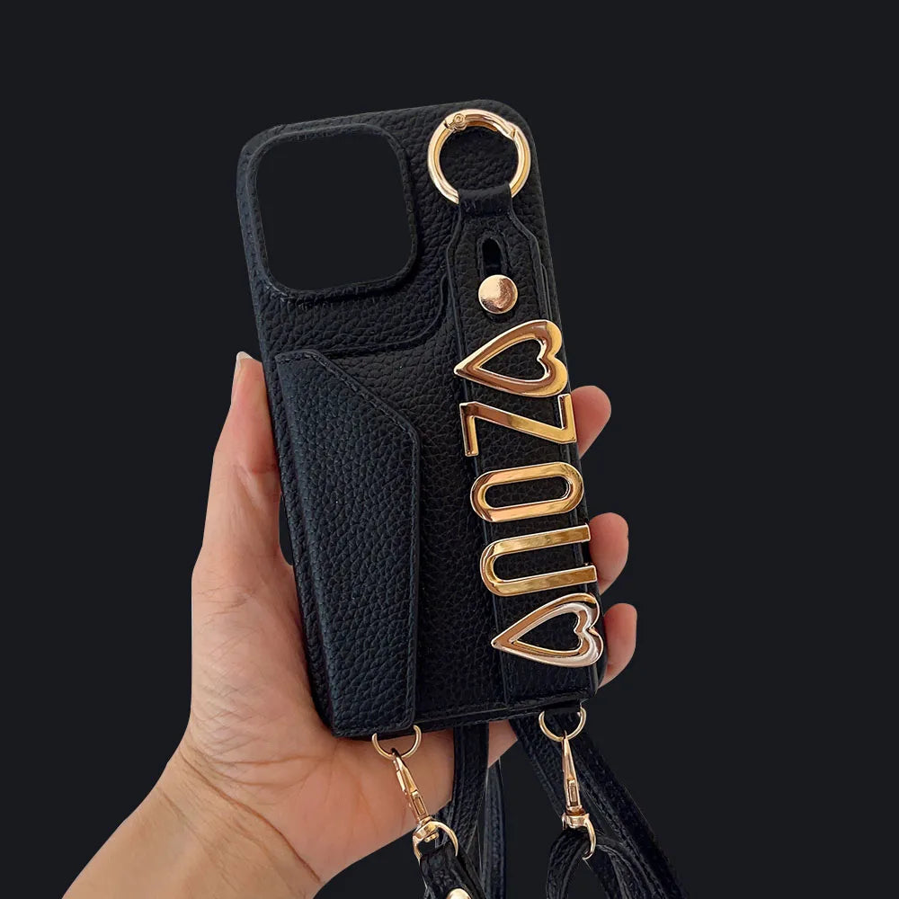 【カスタムシリーズ】ゴールドネームプレート ショルダーストラップ付き レザー調 iPhoneケース  ｜iPhone対応 #240712