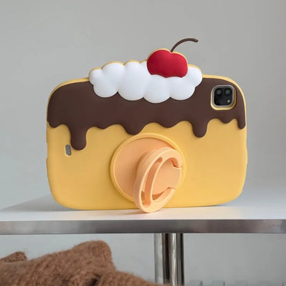 【ipadケース】プリンデザイン グリップ付き iPadケース｜スイーツ・立体モチーフ #261071