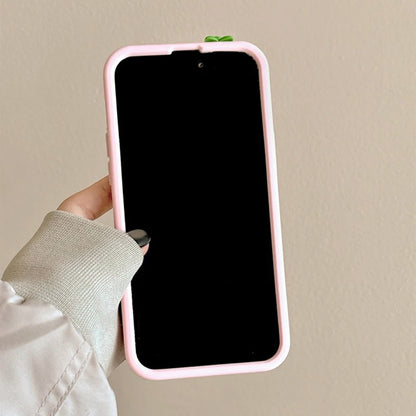 【フルーツシリーズ】いちごデザイン 立体シリコン スマホケース｜iPhone対応 #250917