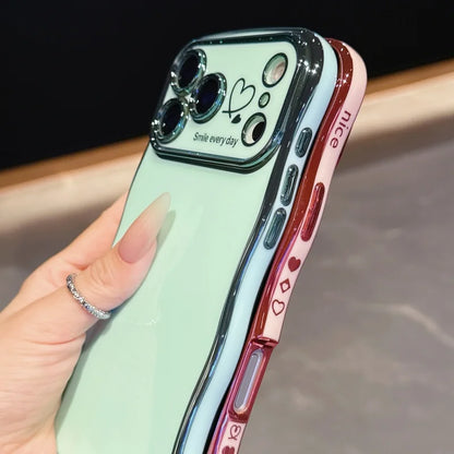 【ハートシリーズ】ゴールド ウェーブフレーム＆ハートデザイン 高級感 スマホケース｜iPhone対応 #251107