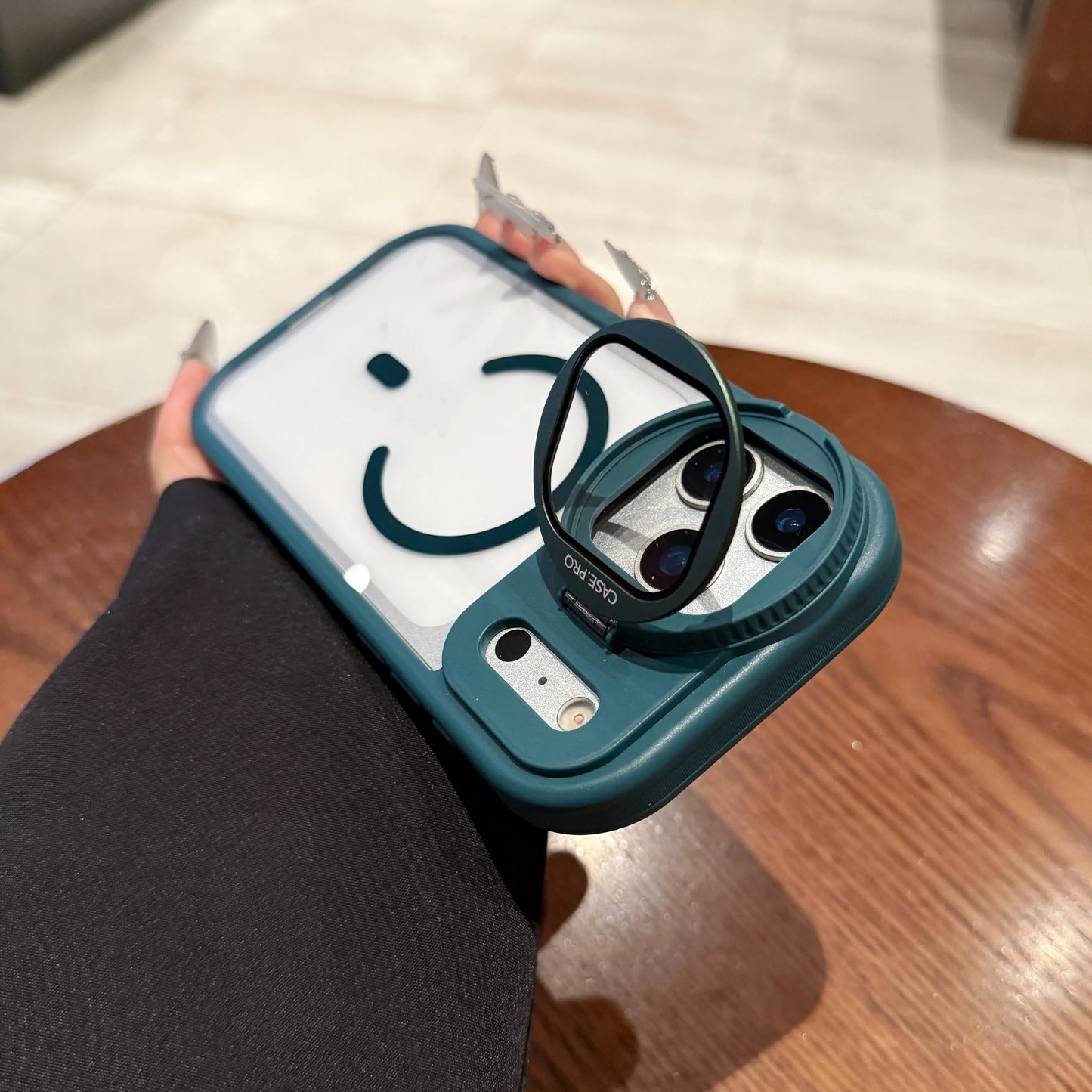 【Magnet対応】スケルトンガード 耐衝撃クリア × ストラップ スマホケース｜iPhone対応 #240824