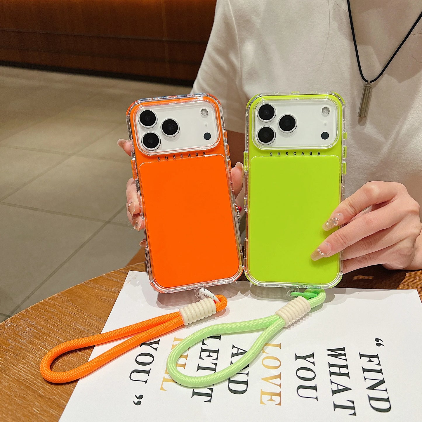 【ネオンシリーズ】カラフルクリアデザイン ストラップ付き スマホケース｜iPhone対応 #251120