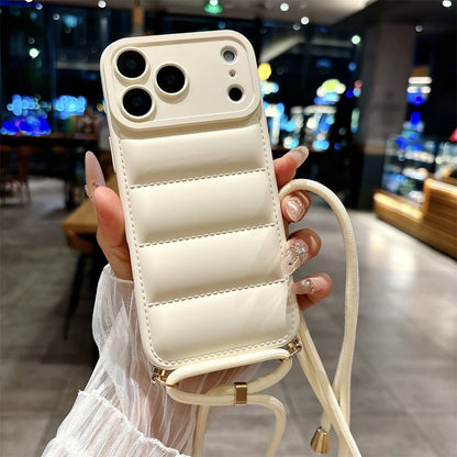 ダウンジャケット風 ソフト iPhoneケース｜ストラップ付き・カラーバリエーション豊富 #240601