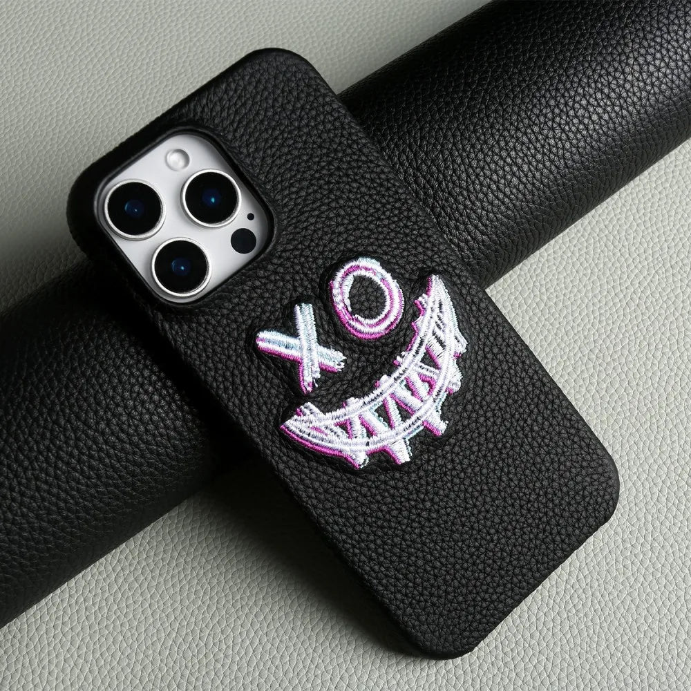 【本革シリーズ】艶なし シボ革 スマイル ステッチ レザーケース｜iPhone対応 #240901