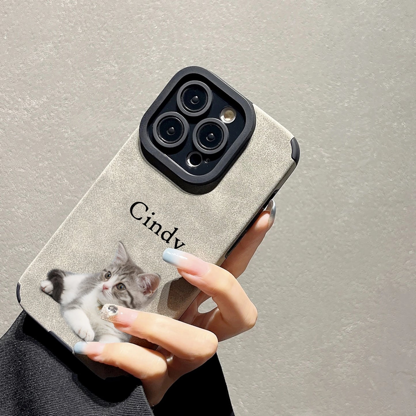 【カスタムNAMEシリーズ】ペット写真×ネーム入り スエード調 フォトケース｜iPhone対応 #241007