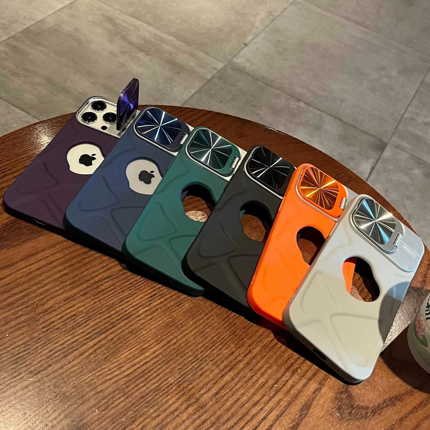 耐衝撃 iPhoneケース｜カメラレンズ保護・スタンド機能付き TPUシリコン スマホカバー おしゃれ メンズ レディース｜iPhone対応 #250408