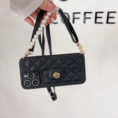 【キルティングミニウォレット風】パール付きショルダーケース｜iPhone対応 #250714
