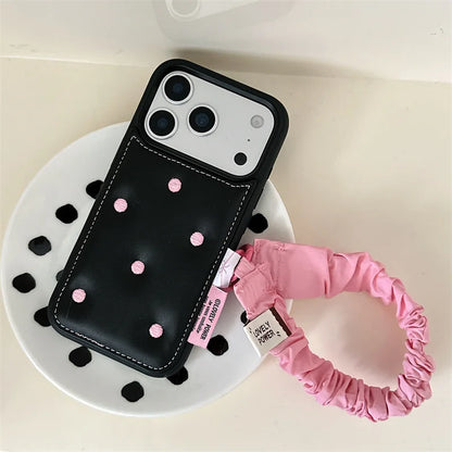 【ドットレザー】ピンク 水玉 ステッチ × ブラックレザー スマホケース｜iPhone対応 #250125