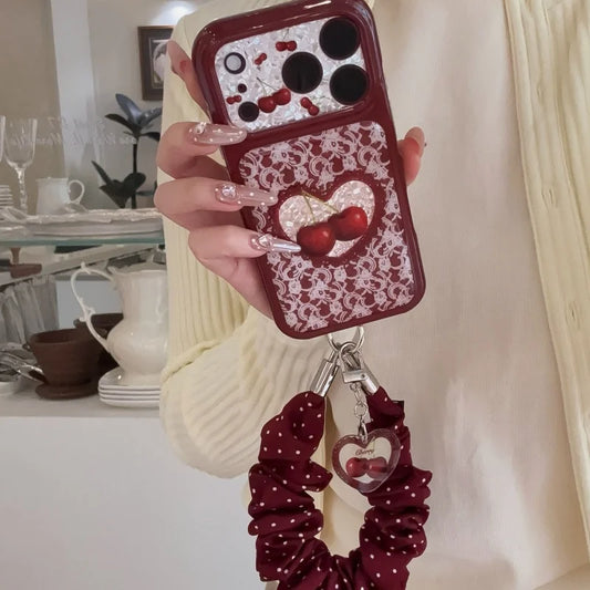 さくらんぼ ハート レース柄 シュシュストラップ付き iPhoneケース｜ボルドー・韓国っぽ #261272　