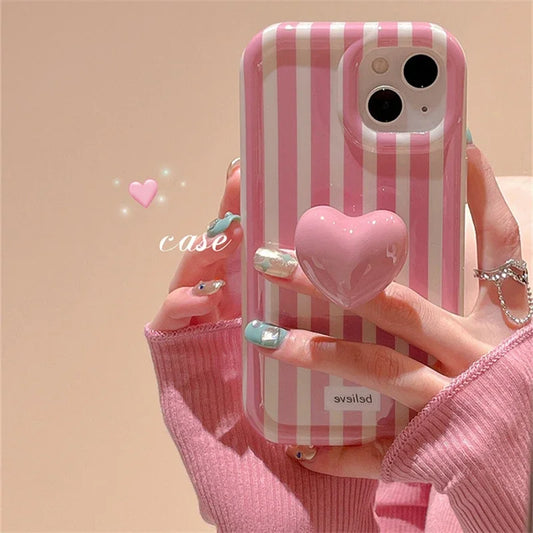 【ストライプシリーズ】ピンクボーダー×立体ハート スマホケース｜iPhone対応 #250914