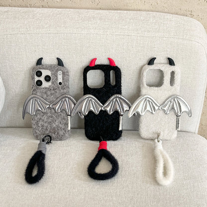 【デビルウィング】立体シルバーウィング×ふわもこファー スマホケース｜iPhone対応 🪽🖤 #241219