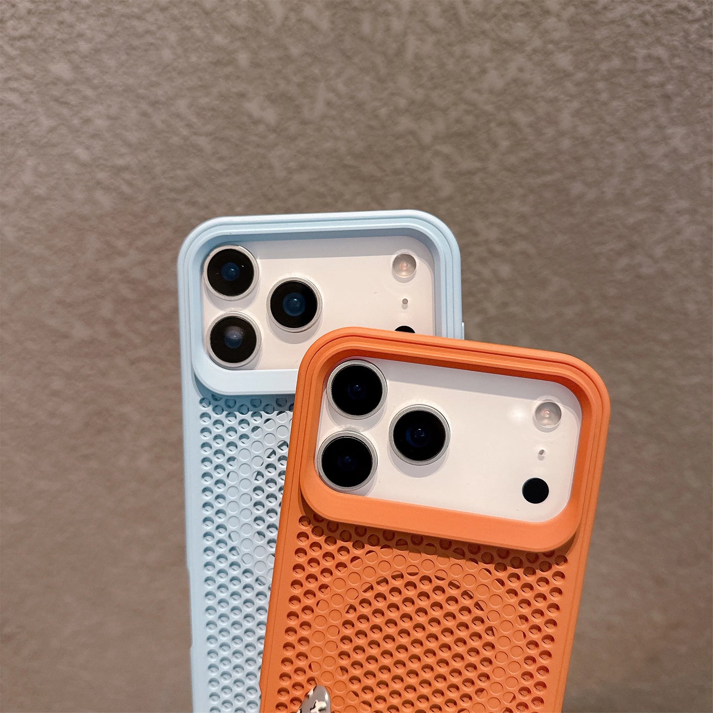 【Magsafe対応】シリコンラバー エアドット 立体グリップ 耐衝撃 スマホケース｜iPhone対応 #250419